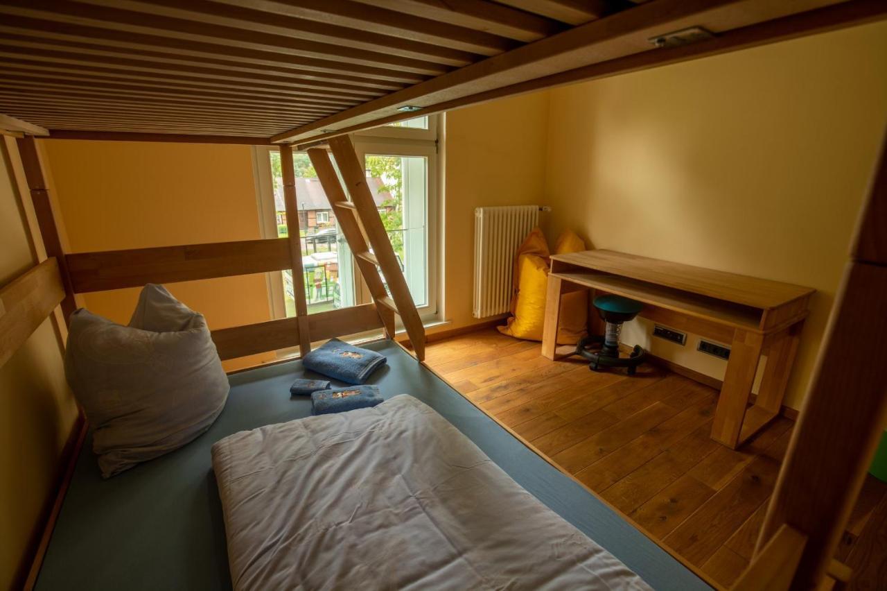 Familienhotel Schloss Leizen Bioverpflegung المظهر الخارجي الصورة