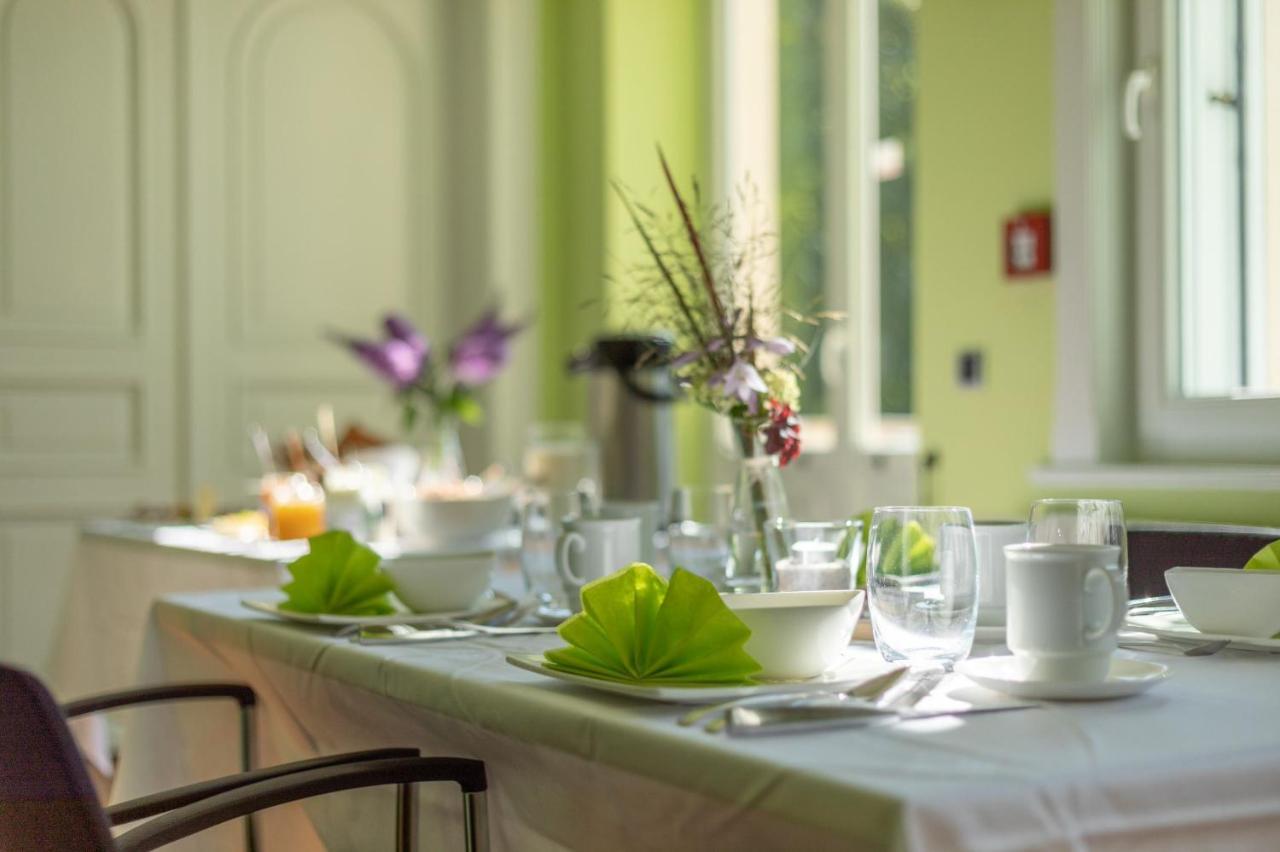 Familienhotel Schloss Leizen Bioverpflegung المظهر الخارجي الصورة
