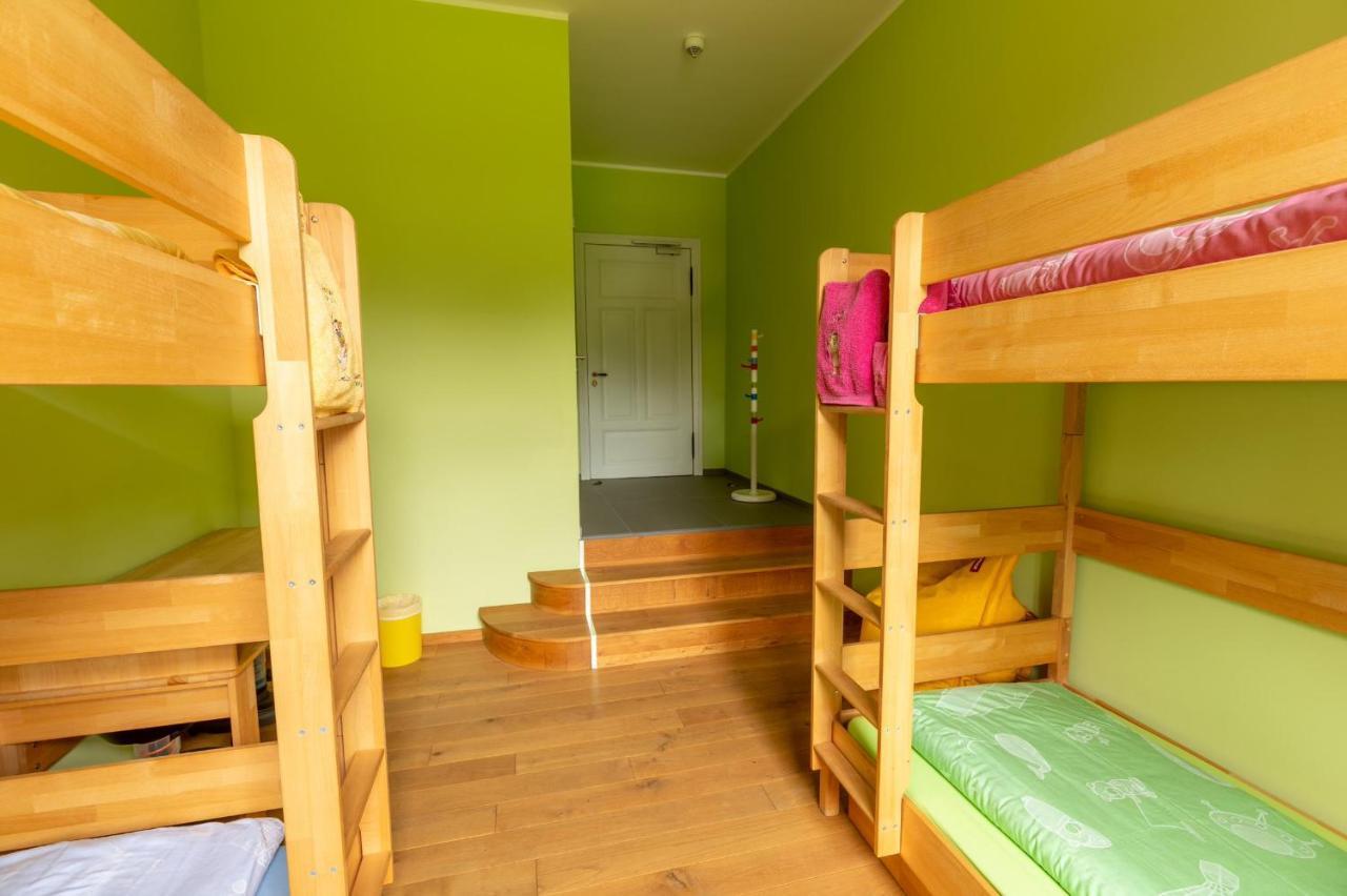 Familienhotel Schloss Leizen Bioverpflegung المظهر الخارجي الصورة
