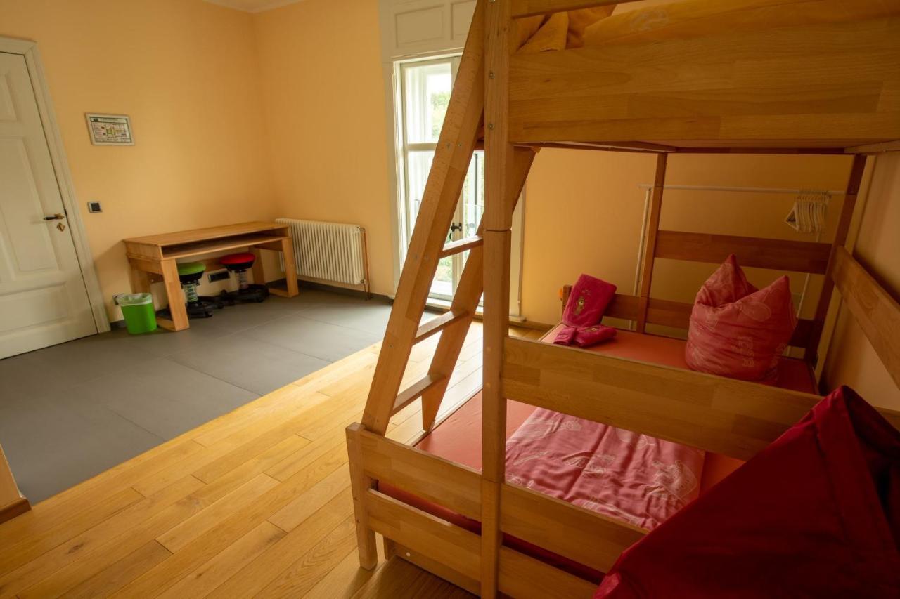 Familienhotel Schloss Leizen Bioverpflegung المظهر الخارجي الصورة