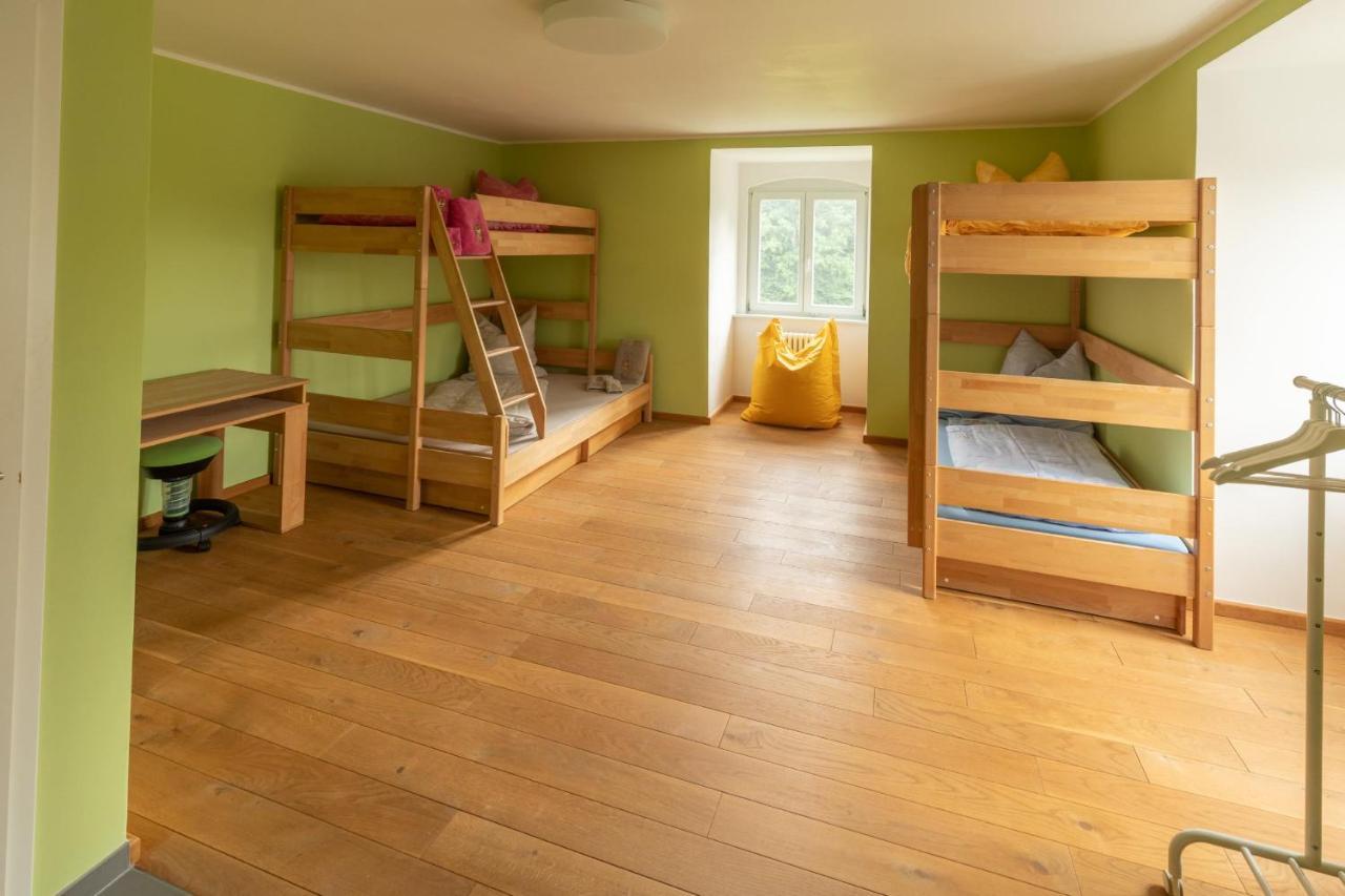 Familienhotel Schloss Leizen Bioverpflegung المظهر الخارجي الصورة
